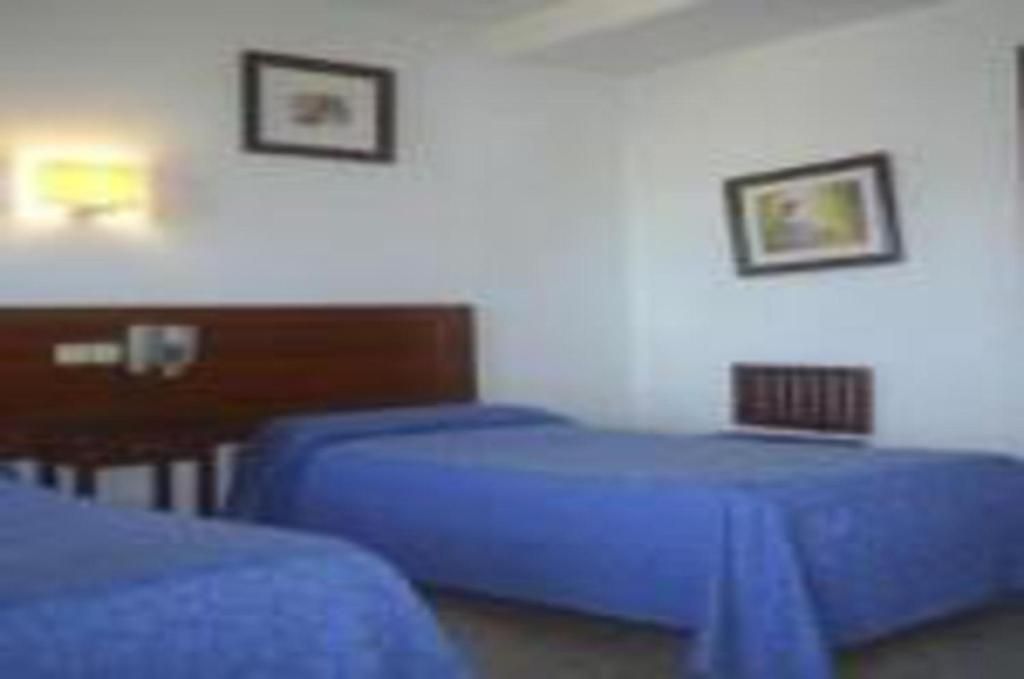 Hotel Marina Victoria Алхесирас Стая снимка